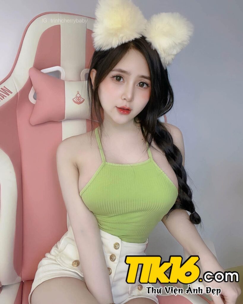 Ảnh Gái Xinh 18 – Tinh Hoa Vẻ Đẹp Truyền Thống Thăng Hoa Trong Phong Cách Hiện Đại